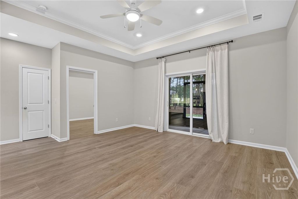 Image 13 of property listing at 14 Lower Creek Drive, Richmond Hill, GA 31324