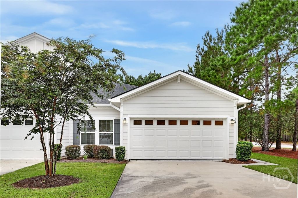 Image 3 of property listing at 14 Lower Creek Drive, Richmond Hill, GA 31324
