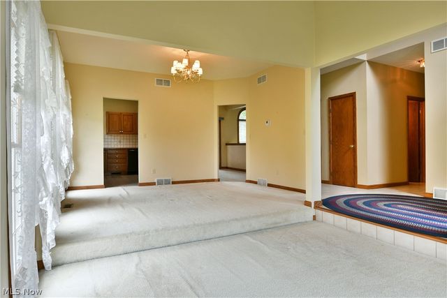 7581 Brookstone Place, Poland, OH 44514