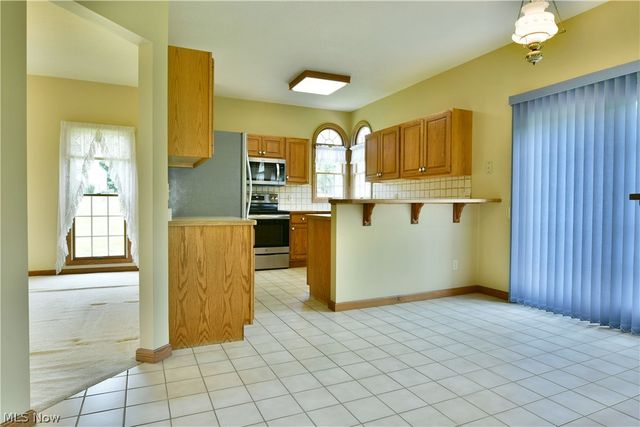 7581 Brookstone Place, Poland, OH 44514