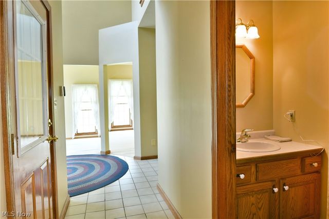 7581 Brookstone Place, Poland, OH 44514