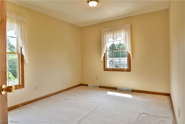 7581 Brookstone Place, Poland, OH 44514