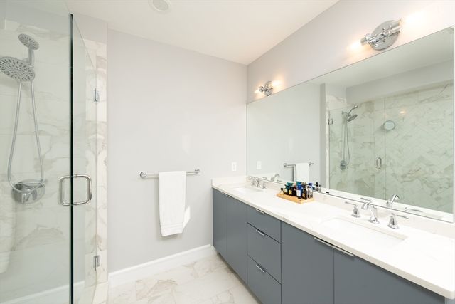 48 Robey St. TWNHSE, Boston, MA 02119