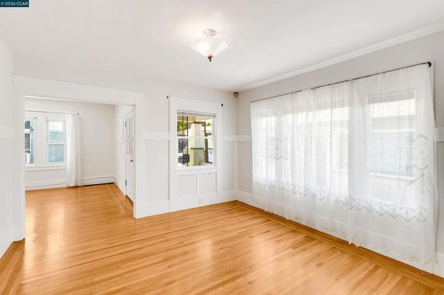 439 44th St, Richmond, CA 94805