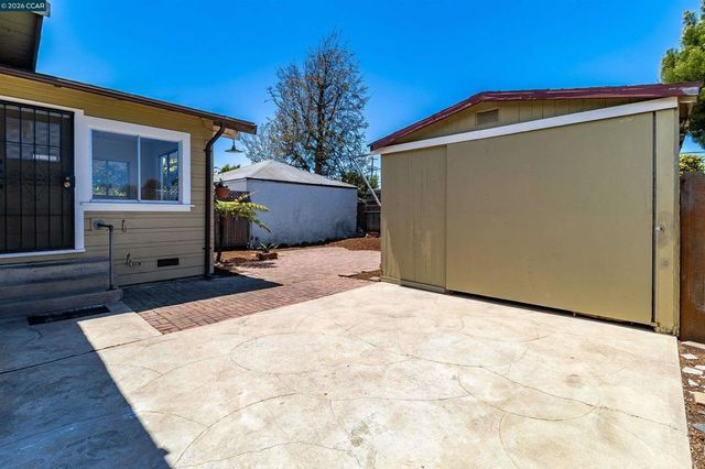 439 44th St, Richmond, CA 94805