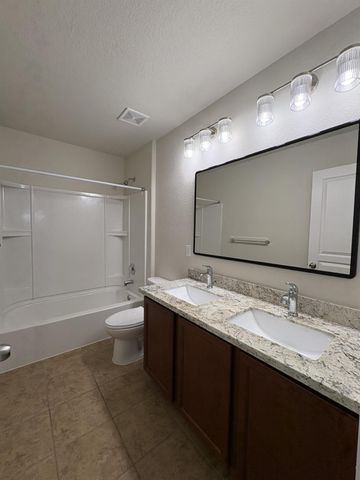 20115 Bellflower Glen Drive, Richmond, TX 77407