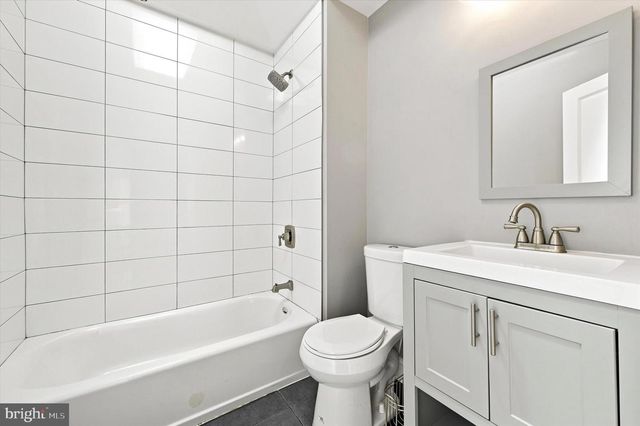 33 E GORGAS LN, Philadelphia, PA 19119