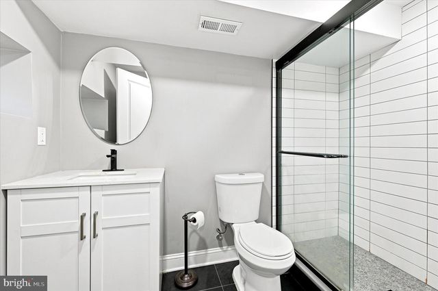 33 E GORGAS LN, Philadelphia, PA 19119