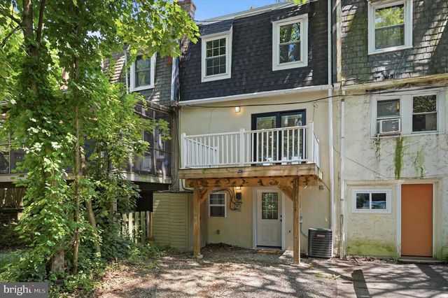 33 E GORGAS LN, Philadelphia, PA 19119