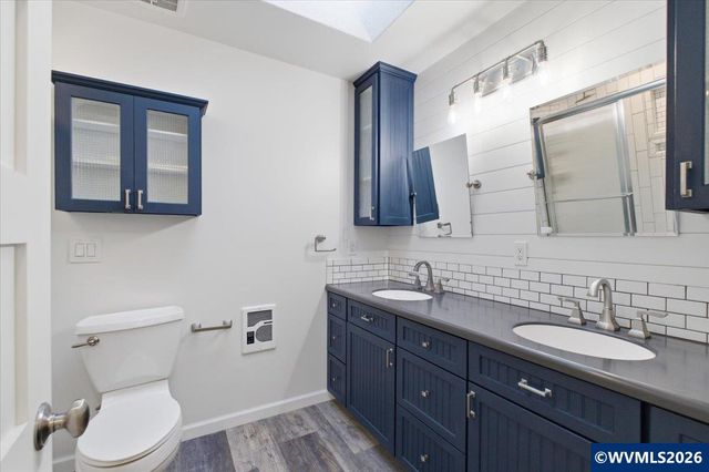 24752 Prairie View Dr NE, Aurora, OR 97002