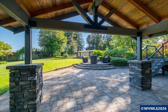 24752 Prairie View Dr NE, Aurora, OR 97002