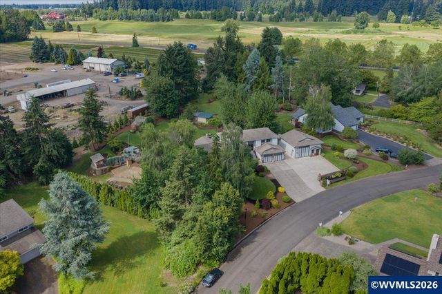 24752 Prairie View Dr NE, Aurora, OR 97002