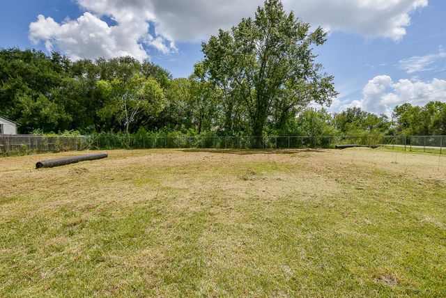 1902 Arizona Avenue, League City, TX 77573