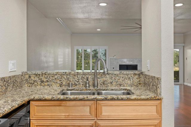 17758 Villamoura Dr, Poway, CA 92064