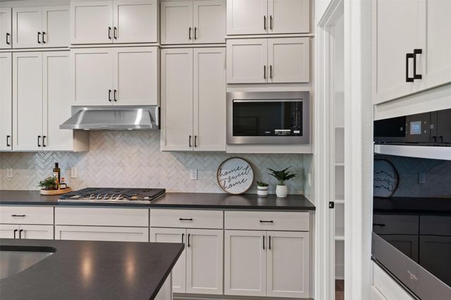 1242 Robin TRL, Round Rock, TX 78681