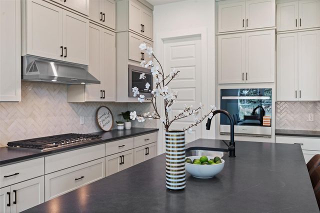 1242 Robin TRL, Round Rock, TX 78681