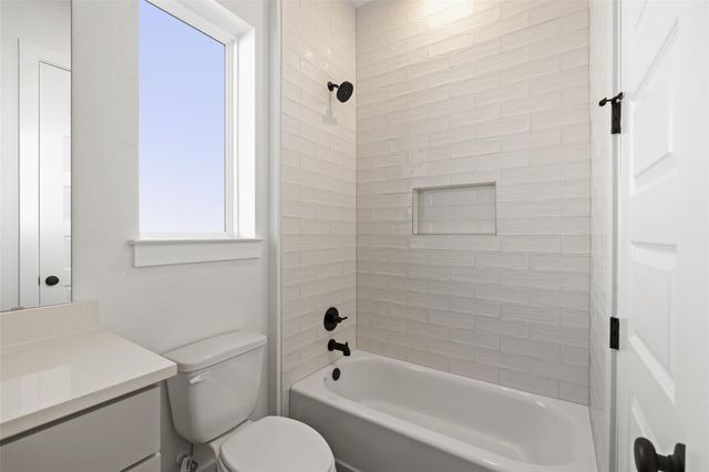 1242 Robin TRL, Round Rock, TX 78681