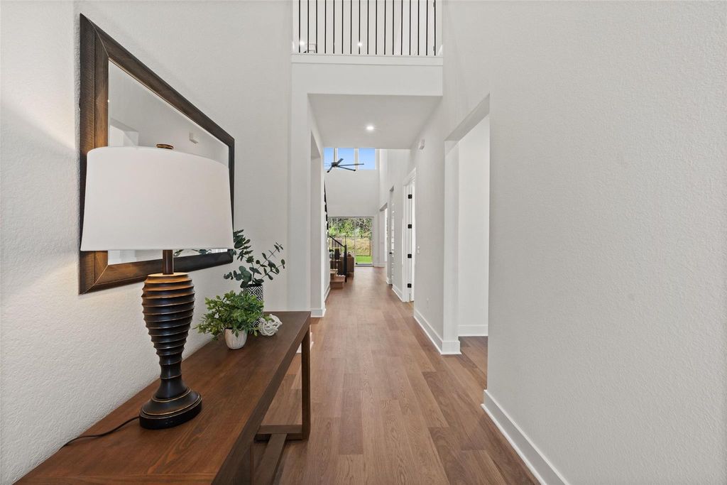 1242 Robin TRL, Round Rock, TX 78681