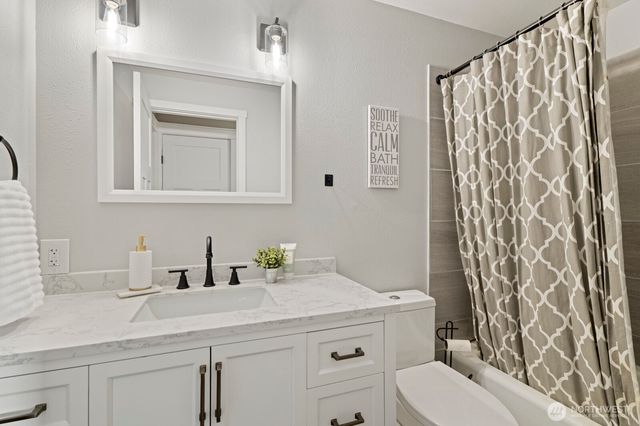 17429 17th Avenue W, Lynnwood, WA 98037