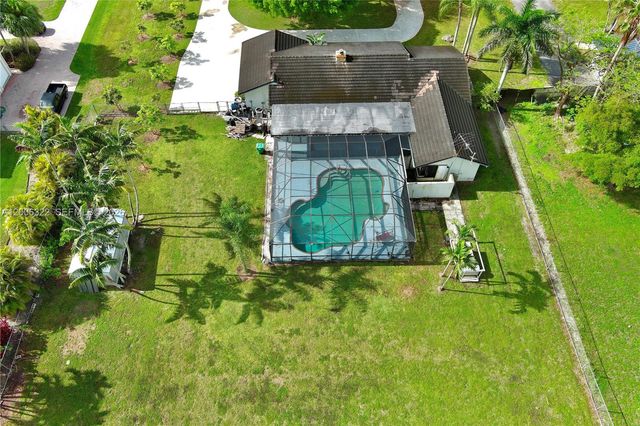 15941 SW 252nd St, Homestead, FL 33031