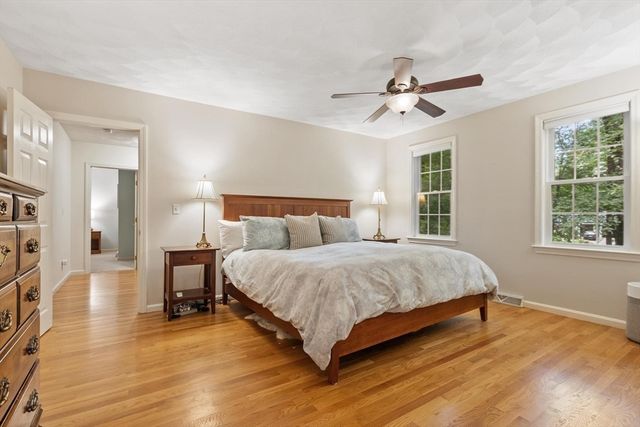 8 Whitney Ln, Boxborough, MA 01719