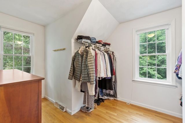 8 Whitney Ln, Boxborough, MA 01719