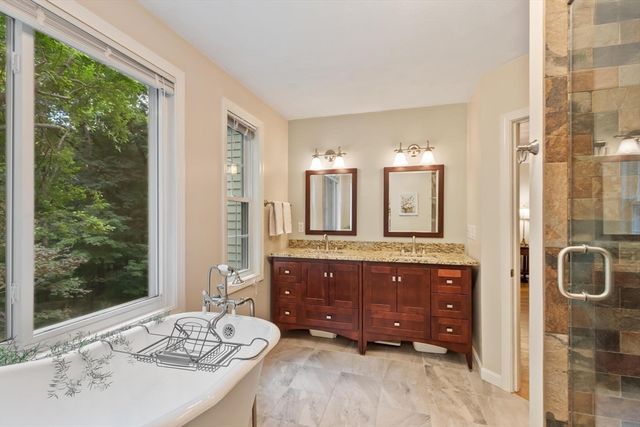 8 Whitney Ln, Boxborough, MA 01719