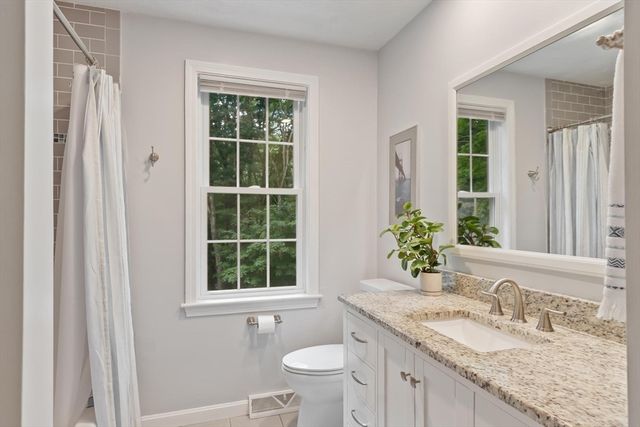 8 Whitney Ln, Boxborough, MA 01719