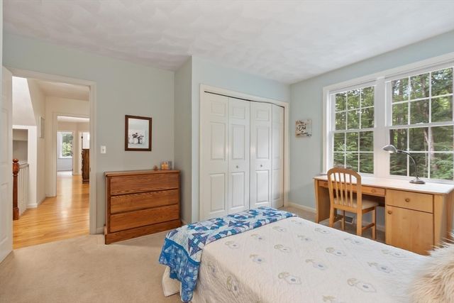 8 Whitney Ln, Boxborough, MA 01719