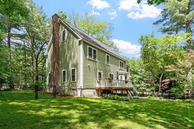 8 Whitney Ln, Boxborough, MA 01719