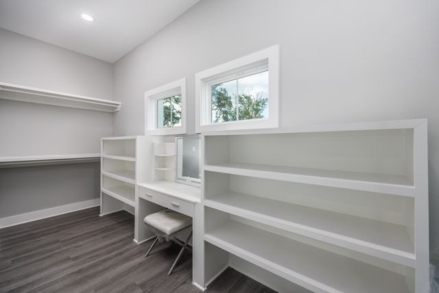 26 Shebbi Lane, Freeport, FL 32439