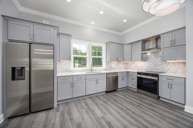 26 Shebbi Lane, Freeport, FL 32439