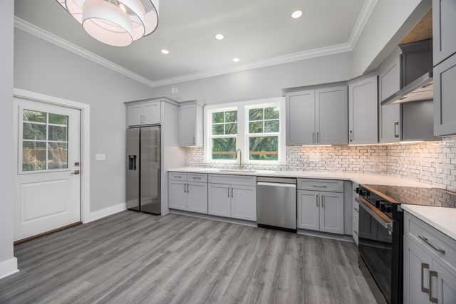 26 Shebbi Lane, Freeport, FL 32439