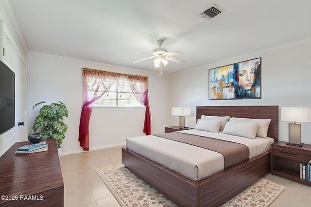 6317-B Hwy 14, New Iberia, LA 70560