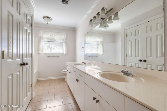 6317-B Hwy 14, New Iberia, LA 70560