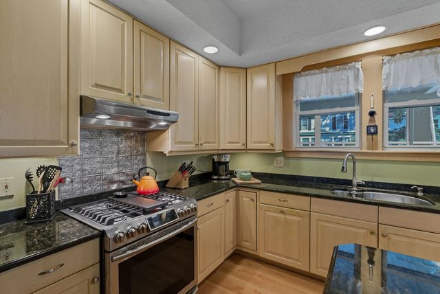 71 Concord Street, Nashua, NH 03064
