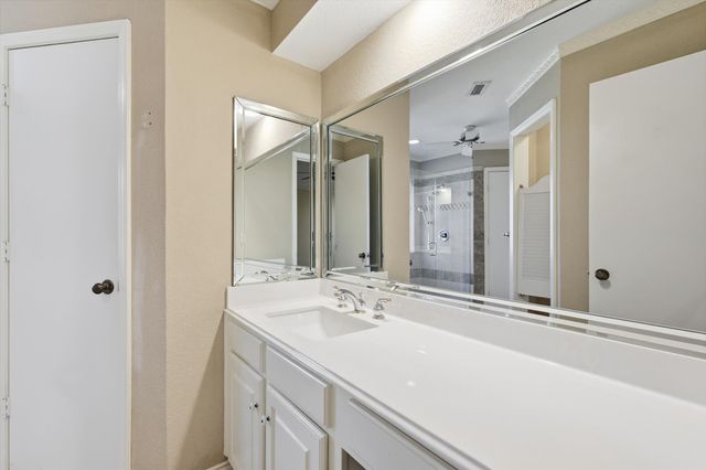 2419 Villa Vera Drive, Arlington, TX 76017