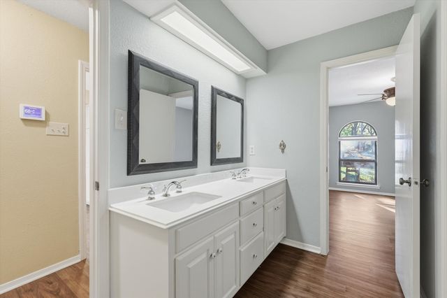 2419 Villa Vera Drive, Arlington, TX 76017