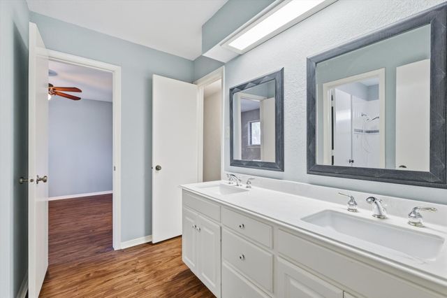 2419 Villa Vera Drive, Arlington, TX 76017