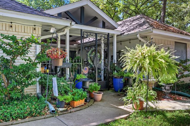 2419 Villa Vera Drive, Arlington, TX 76017