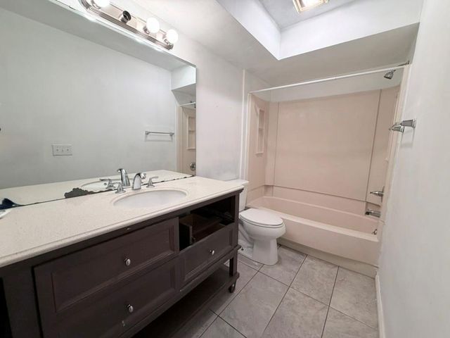 14317 N Pennsylvania Avenue 14C, Oklahoma City, OK 73134