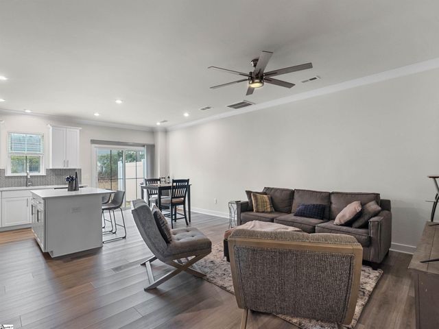 61 Connaught Court, Mauldin, SC 29662