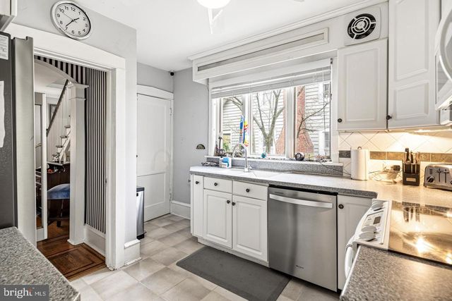 256 HAWTHORNE AVE, Haddonfield, NJ 08033