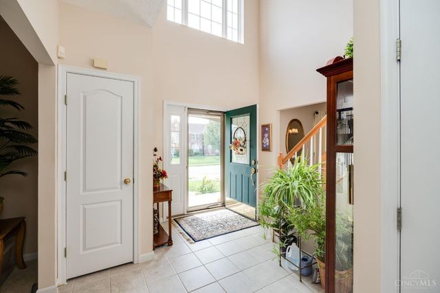 2127 Carrington Lane, Miamisburg, OH 45342