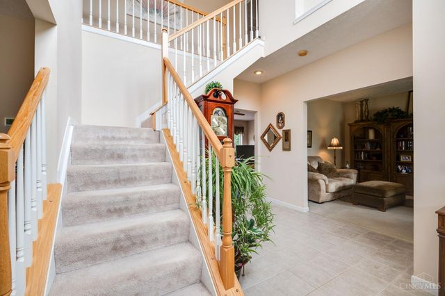 2127 Carrington Lane, Miamisburg, OH 45342