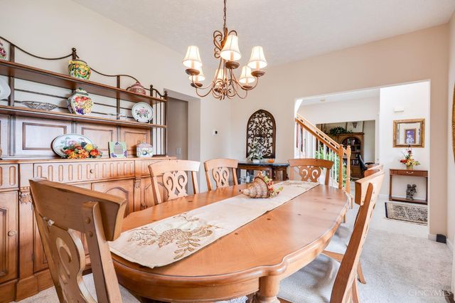 2127 Carrington Lane, Miamisburg, OH 45342