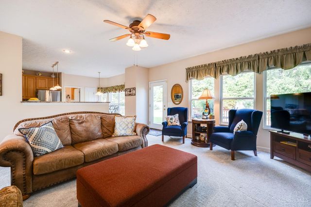 2127 Carrington Lane, Miamisburg, OH 45342