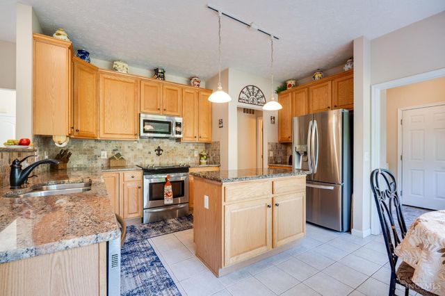 2127 Carrington Lane, Miamisburg, OH 45342