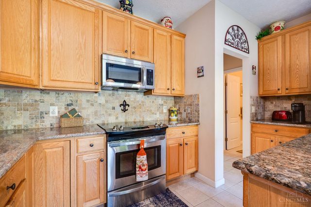 2127 Carrington Lane, Miamisburg, OH 45342