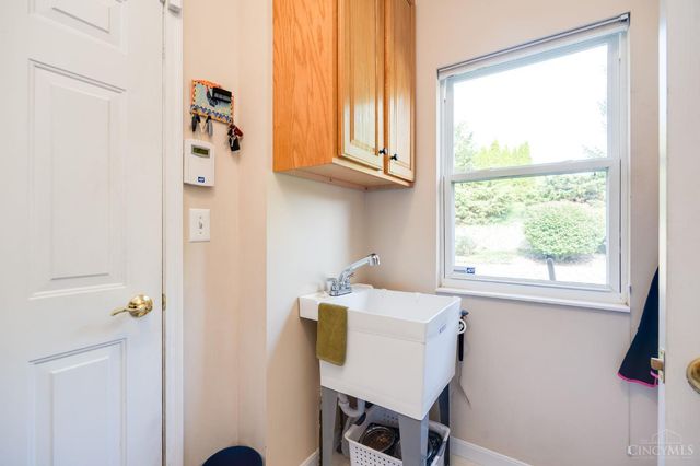 2127 Carrington Lane, Miamisburg, OH 45342